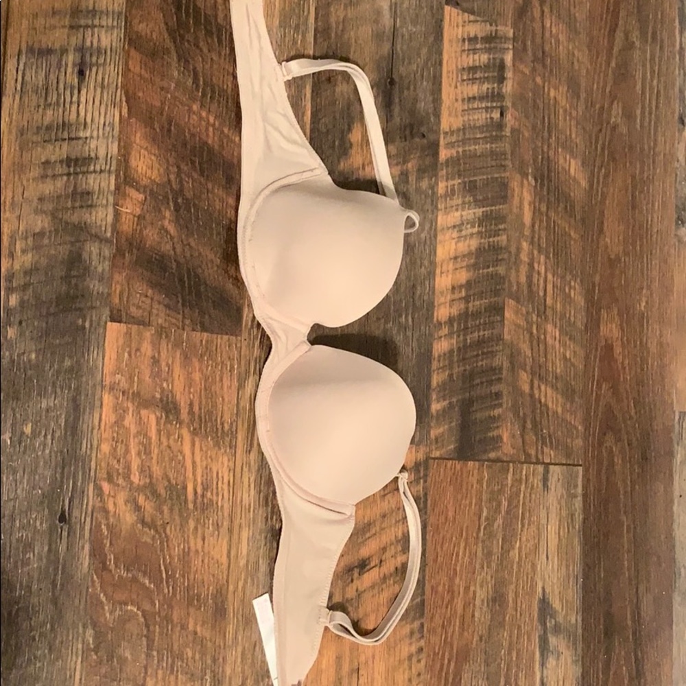 PINK VS wear everywhere lightly lined bra